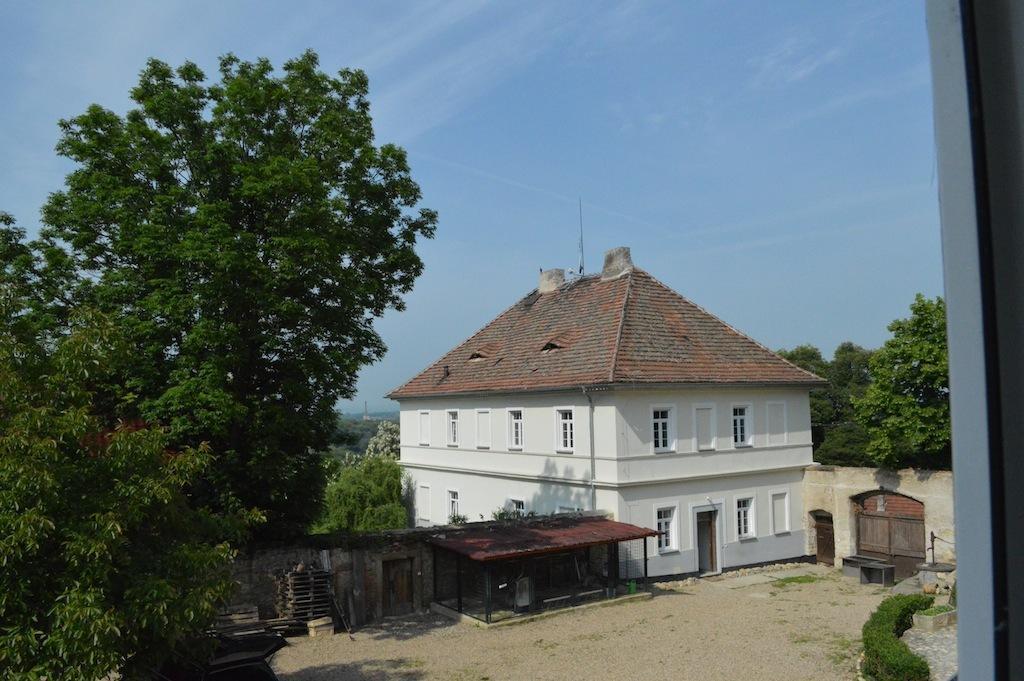 Stara Fara Hotel Chržín Buitenkant foto